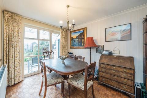 undefined, Regency Close, Hampton TW12