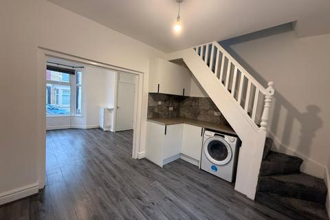 undefined, Parkside Road, Birkenhead, Merseyside, CH42