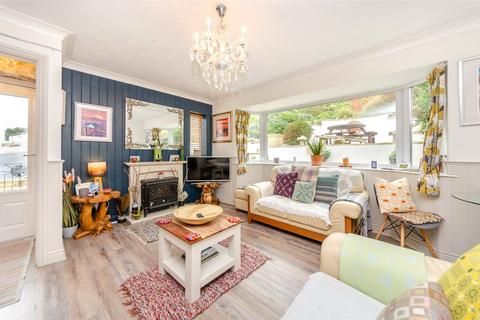 2 bedroom semi-detached house for sale, Lon Vardre, Deganwy, Conwy, LL31