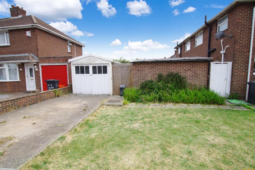 Garage & Parking