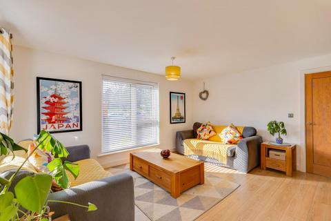undefined, Clos Y Gadwyn, Plasdwr, Cardiff