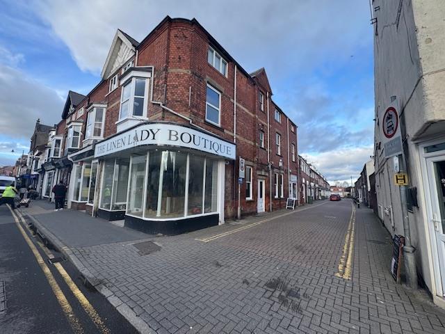 Mixed investment portfolio - For sale by auction