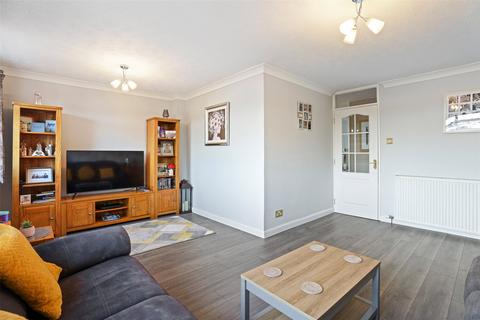 2 bedroom bungalow for sale, 10 Chestnut Place, Perth, PH1