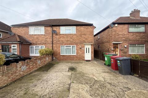 3 bedroom property to rent, Surrey Avenue, Slough