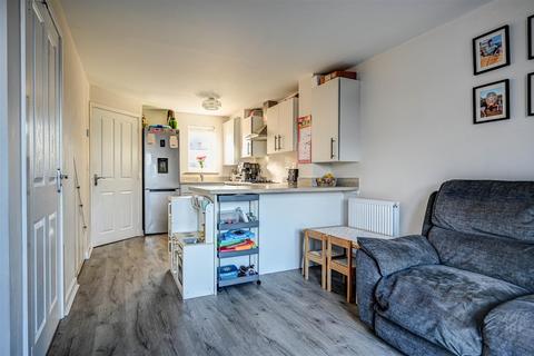 3 bedroom end of terrace house for sale, Ellis Drive, Bradwell, Great Yarmouth