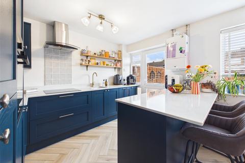 3 bedroom terraced house for sale, Distel Close, Cheltenham, Gloucestershire, GL50