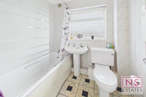 2 bedroom flat for sale, Wallington Court, Billingham, TS23
