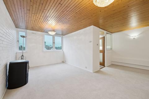 2 bedroom flat for sale, 16 Ellisland Road, Flat C, Newlands, Glasgow, G43 2DB