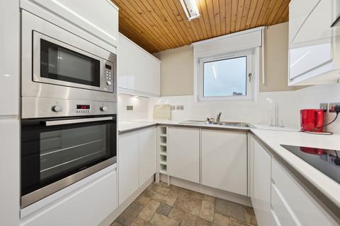 2 bedroom flat for sale, 16 Ellisland Road, Flat C, Newlands, Glasgow, G43 2DB