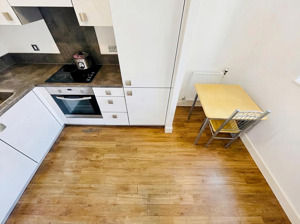 Studio to let in Lewisham, Se13,...