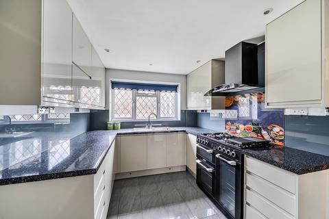 undefined, 8 Kingscote Close, Nine Elms, Swindon, SN5 5UP