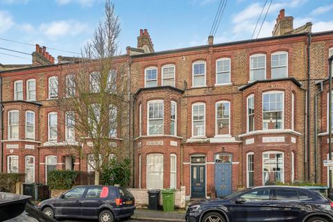2 bedroom flat for sale, Sandmere Road, Clapham, London, SW4