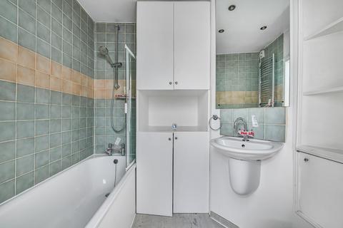 2 bedroom flat for sale, Sandmere Road, Clapham, London, SW4