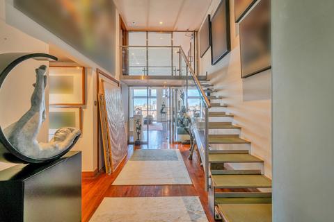 3 bedroom flat for sale, Peterborough Road, Fulham, London, SW6