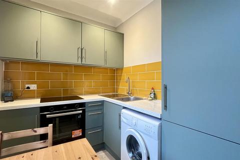 undefined, Cavendish Road, Sutton SM2