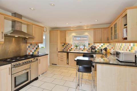 5 bedroom detached house for sale, Station Road, Woburn Sands, Milton Keynes