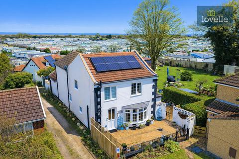 3 bedroom detached house for sale, The Hill, Saltfleet LN11