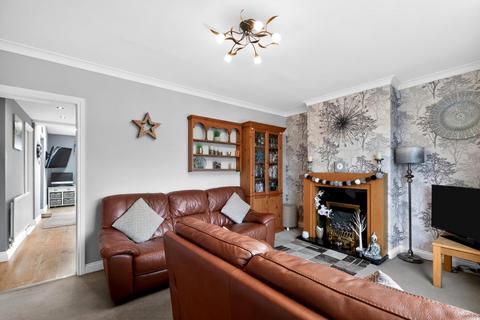 2 bedroom terraced house for sale, The Leyes, York