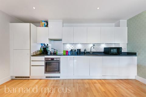 2 bedroom flat for sale, Streatham High Road, London