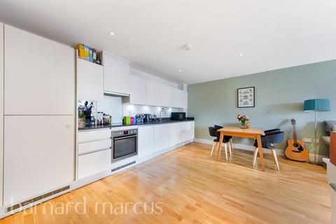2 bedroom flat for sale, Streatham High Road, London