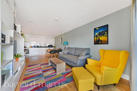 2 bedroom flat for sale, Streatham High Road, London