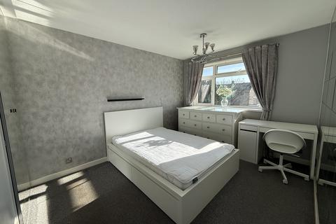 1 bedroom in a house share to rent, Princess Gardens, Bristol, BS16