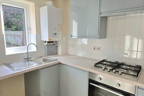 1 bedroom property to rent, Lapwing Close, Bicester, OX26