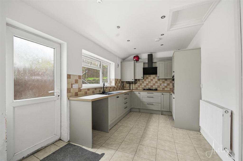 Kitchen/Breakfast Room