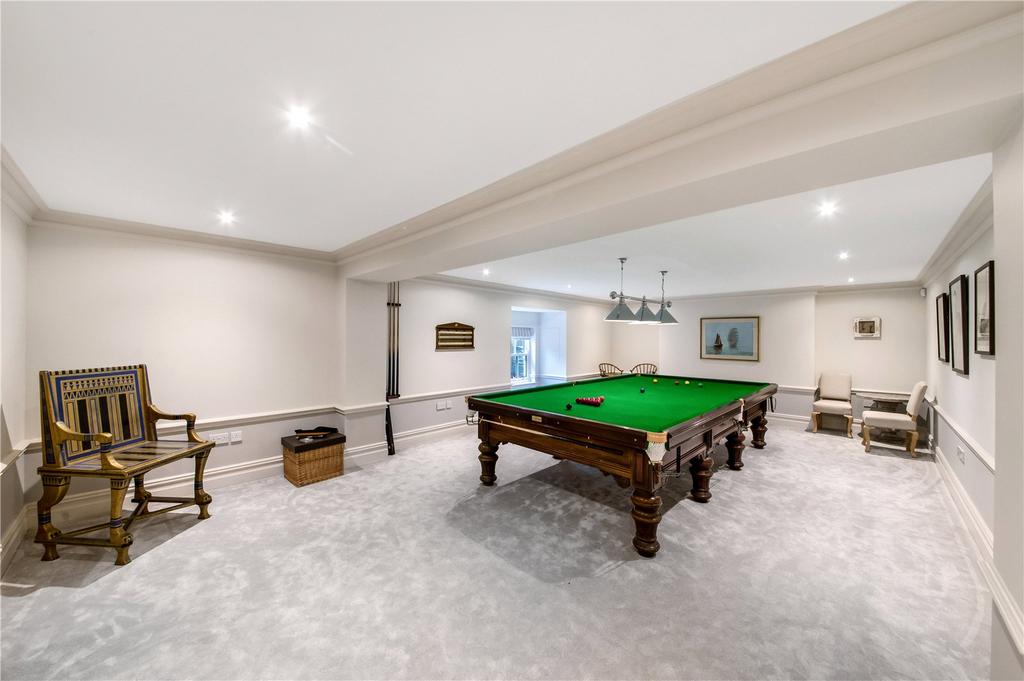 Snooker Room