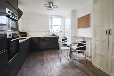 2 bedroom flat for sale, Lower Cathedral Road, Cardiff