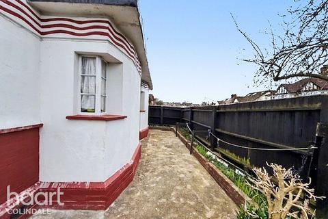 4 bedroom detached house for sale, Highview Avenue, Edgware, HA8