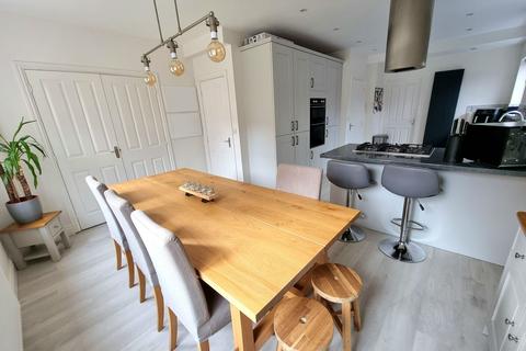 4 bedroom detached house for sale, Underwood Place, Brackla, CF31