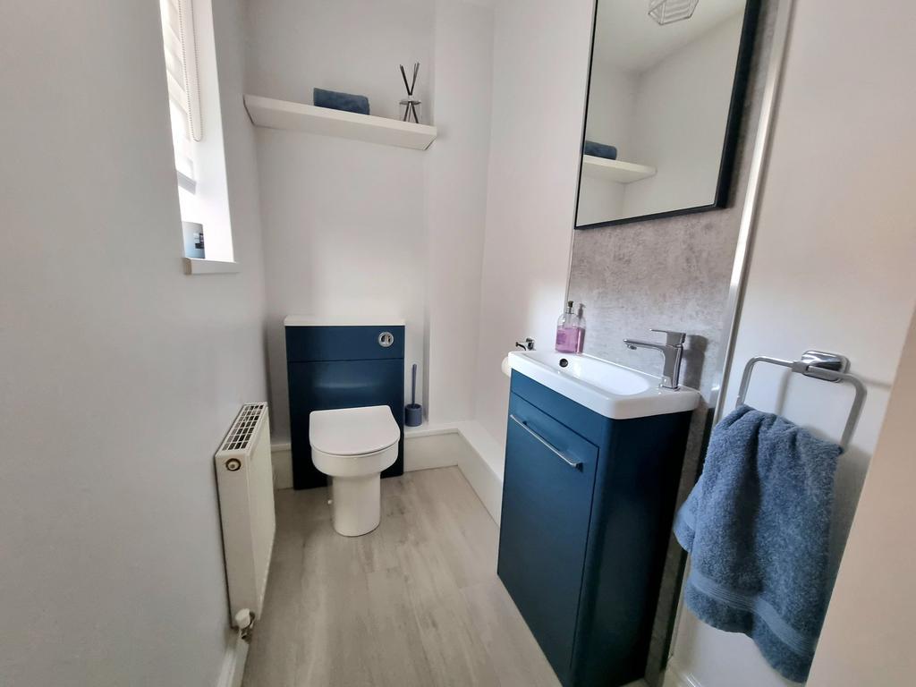 Cloakroom/WC