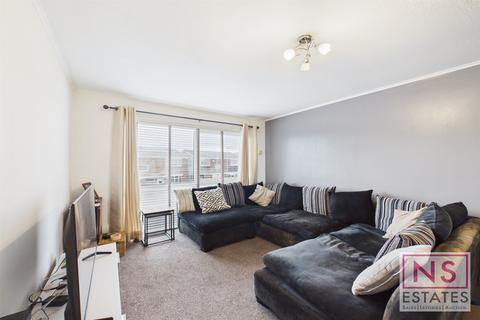 2 bedroom flat for sale, Wallington Court, Billingham, TS23