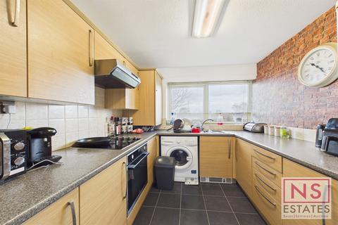 2 bedroom flat for sale, Wallington Court, Billingham, TS23
