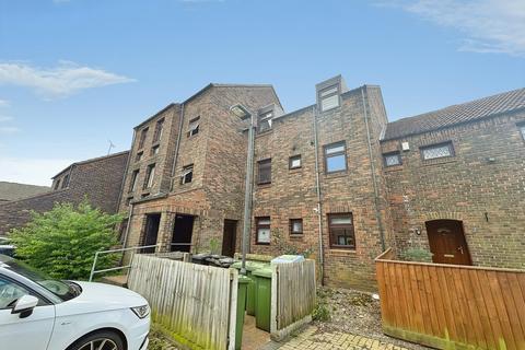 Flat - Southwick Close, Peterborough PE4