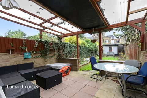 3 bedroom terraced house for sale, Morrison Avenue, LONDON