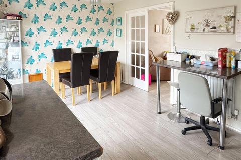 3 bedroom terraced house for sale, Courtwick Road, Littlehampton BN17