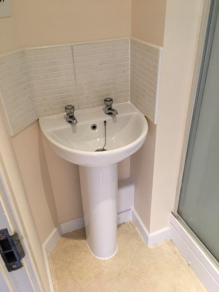 Main bathroom
