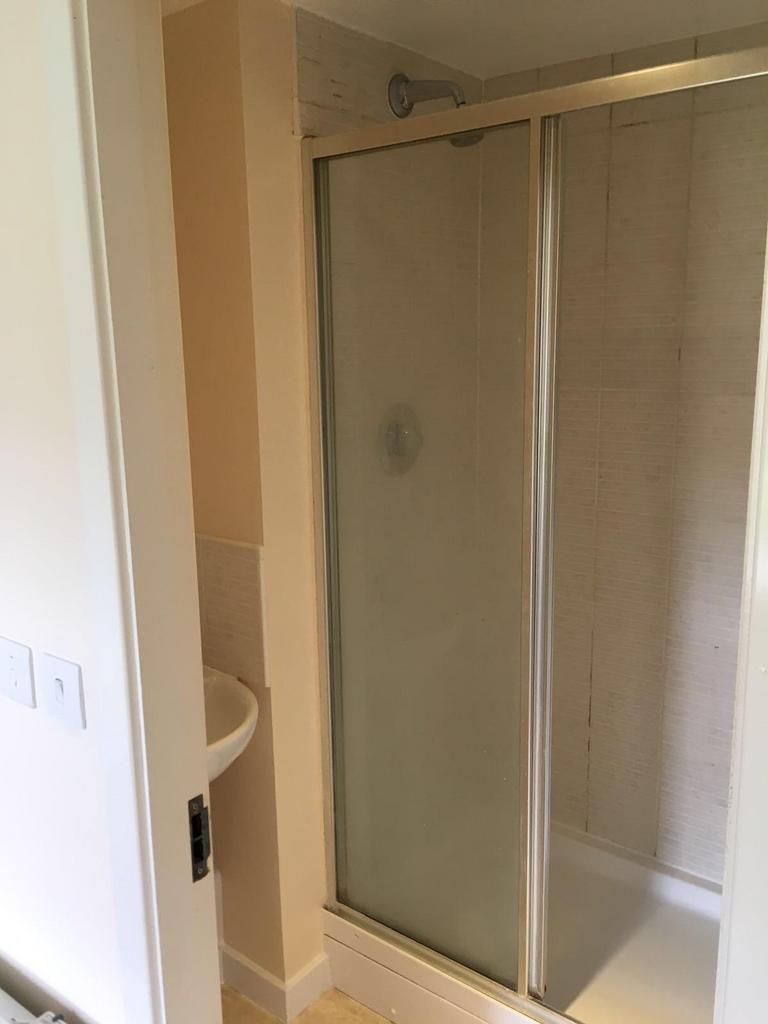 Bedroom 1 en suite shower room