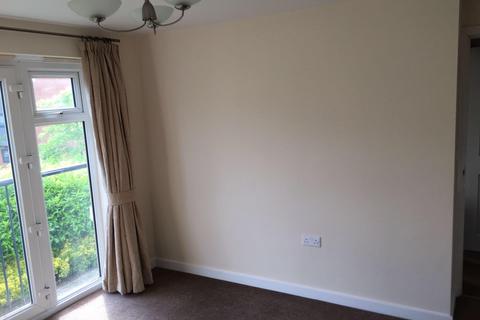 2 bedroom flat to rent, Alma Road, OX16
