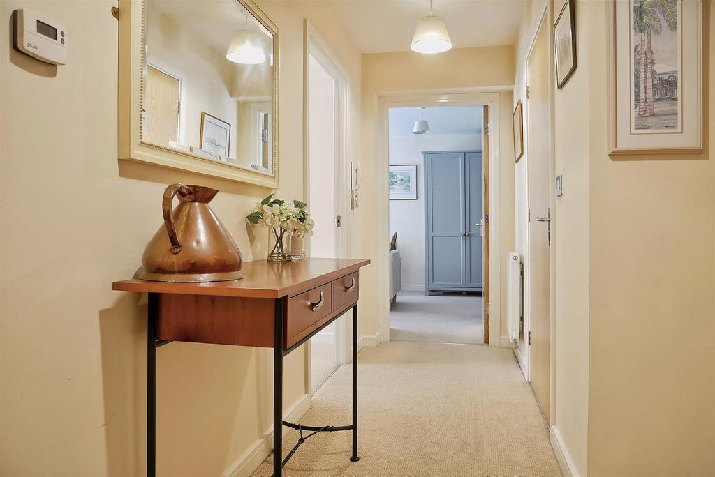 Hallway.jpg