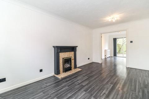 4 bedroom detached house for sale, Peacock Walk, Abbots Langley, WD5