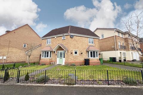 3 bedroom detached house for sale, Racemeadow Crescent, Dudley DY2