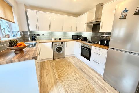 3 bedroom detached house for sale, Racemeadow Crescent, Dudley DY2