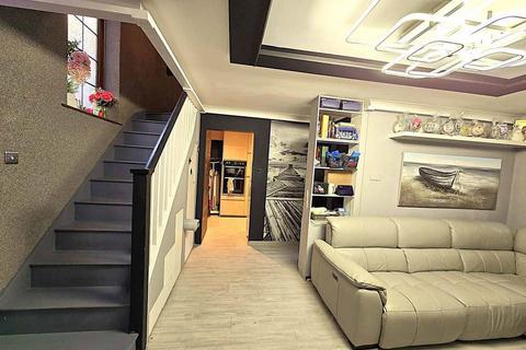 3 bedroom semi-detached house for sale, Rackham Mews, London, SW16 6BE