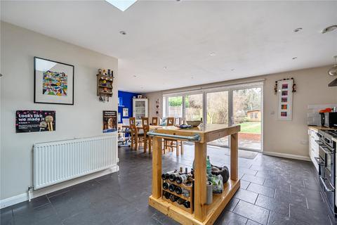 undefined, Hamlash Lane, Frensham, Farnham, Surrey, GU10