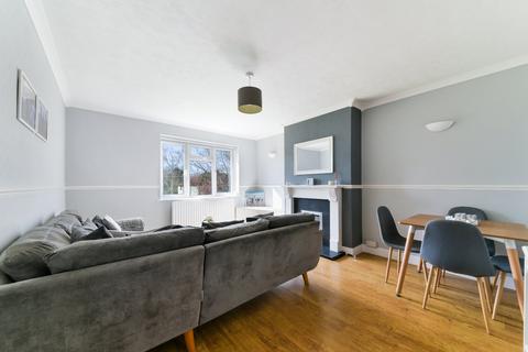 2 bedroom apartment to rent, Aboyne Drive, London SW20