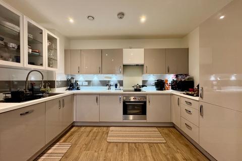 3 bedroom duplex for sale, Coxwell Boulevard, London, NW9