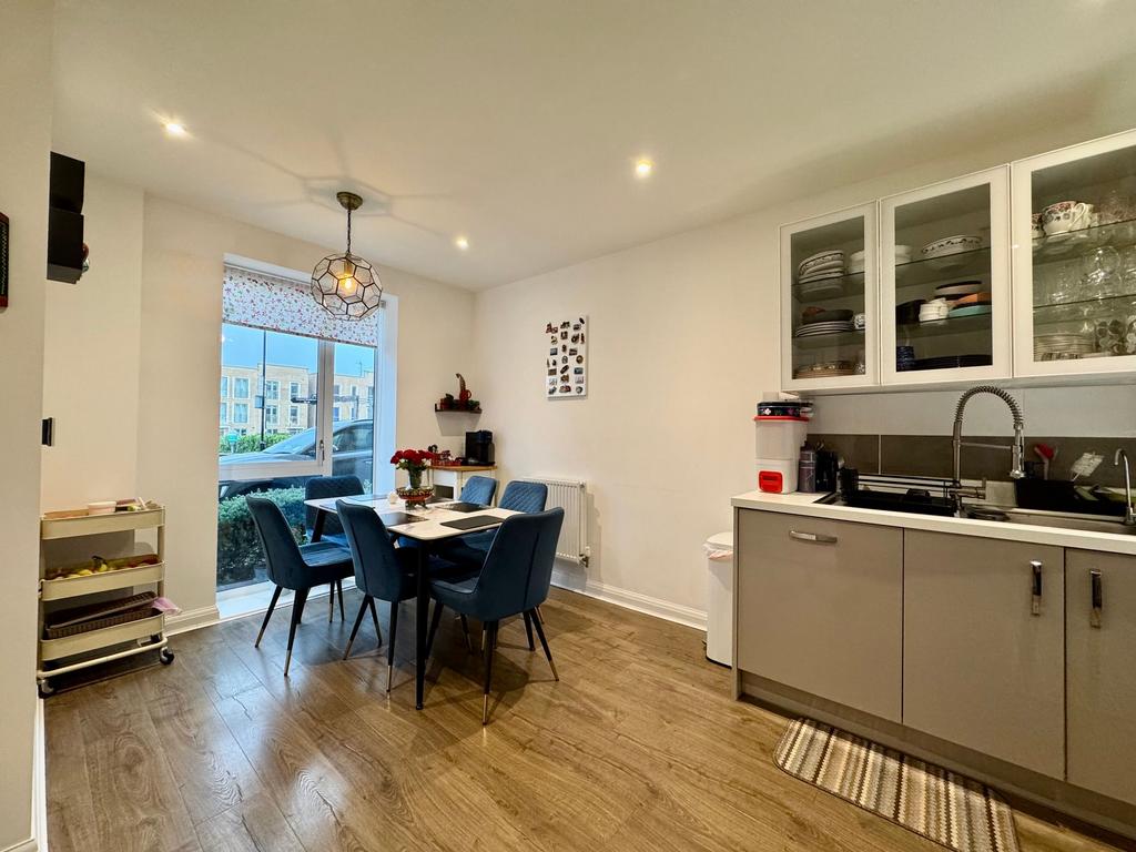 Kitchen/dining area
